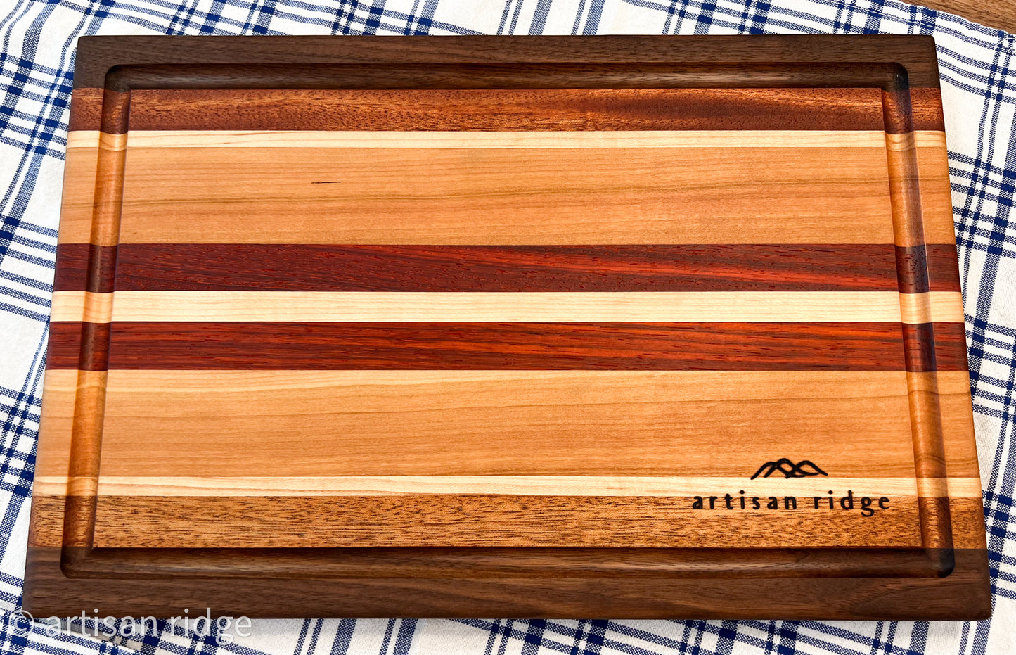 The Windsor Cutting Board