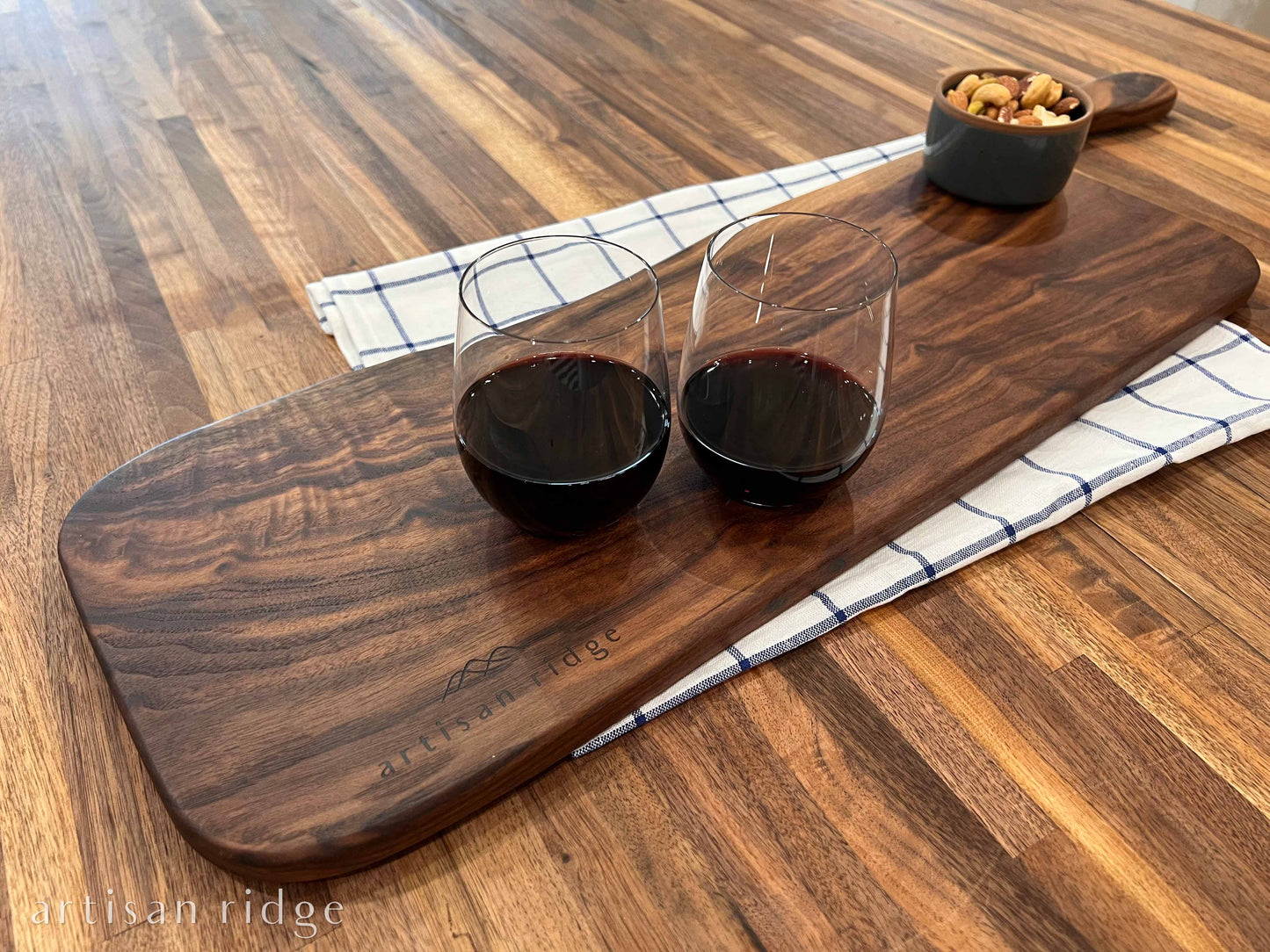 Walnut Classic Charcuterie Board (Large) - #00021